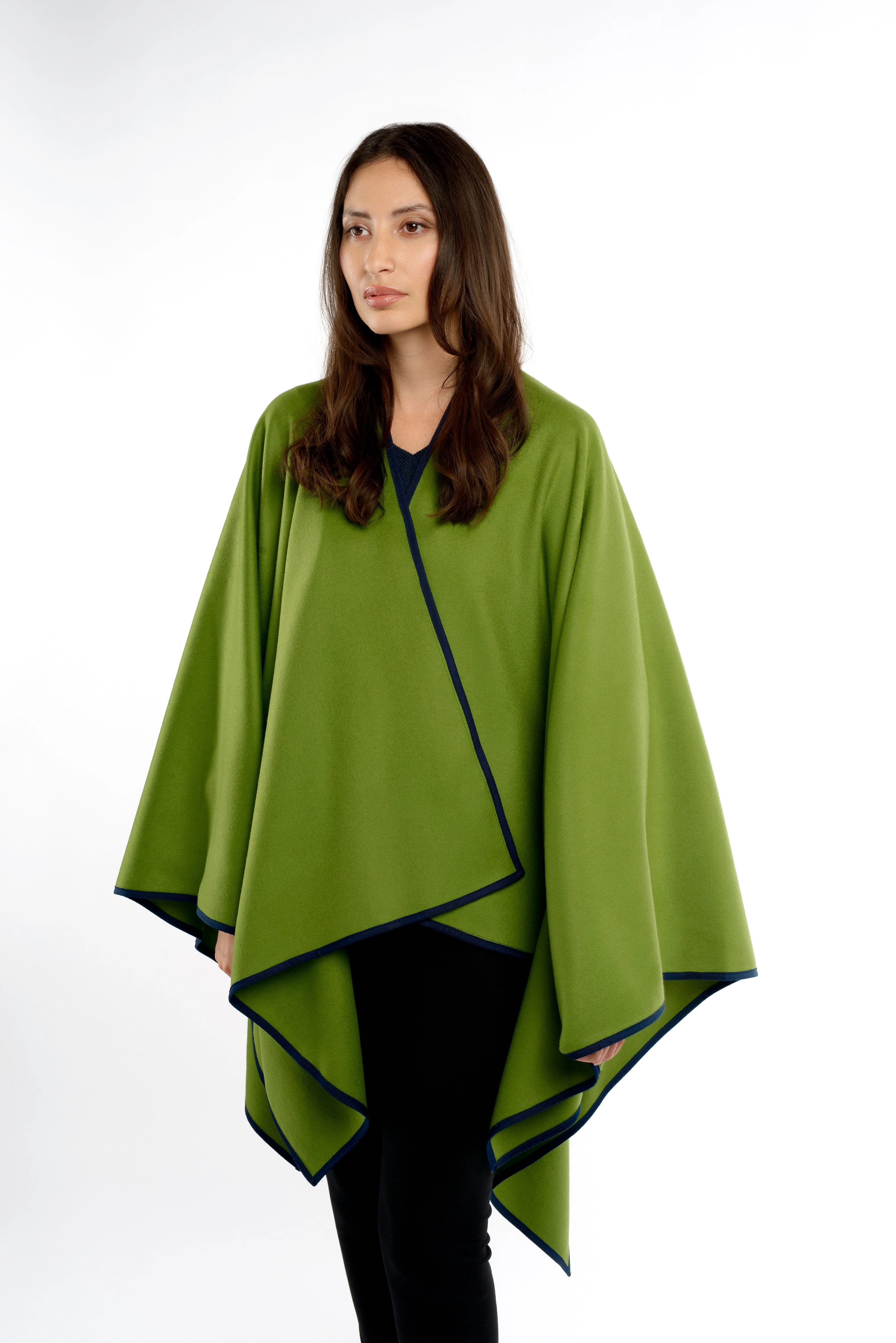 Cape in Green - Image 4