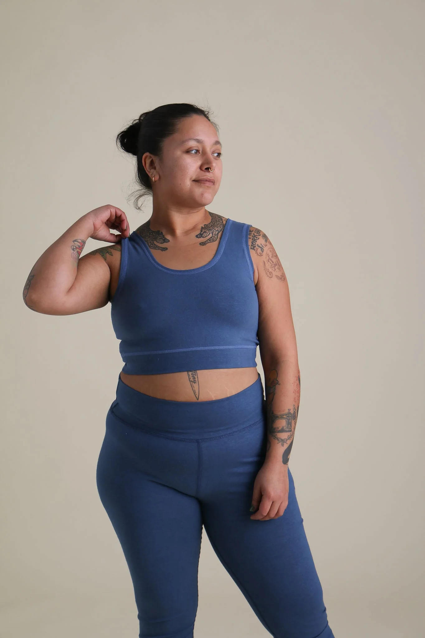 Yoga Leggings in Azure - Image 4