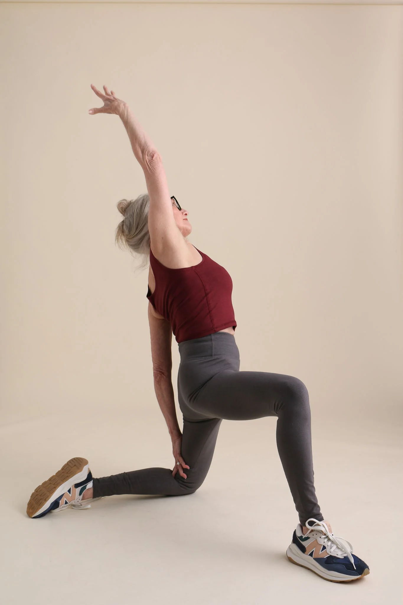 Yoga Leggings in Concrete - Image 5