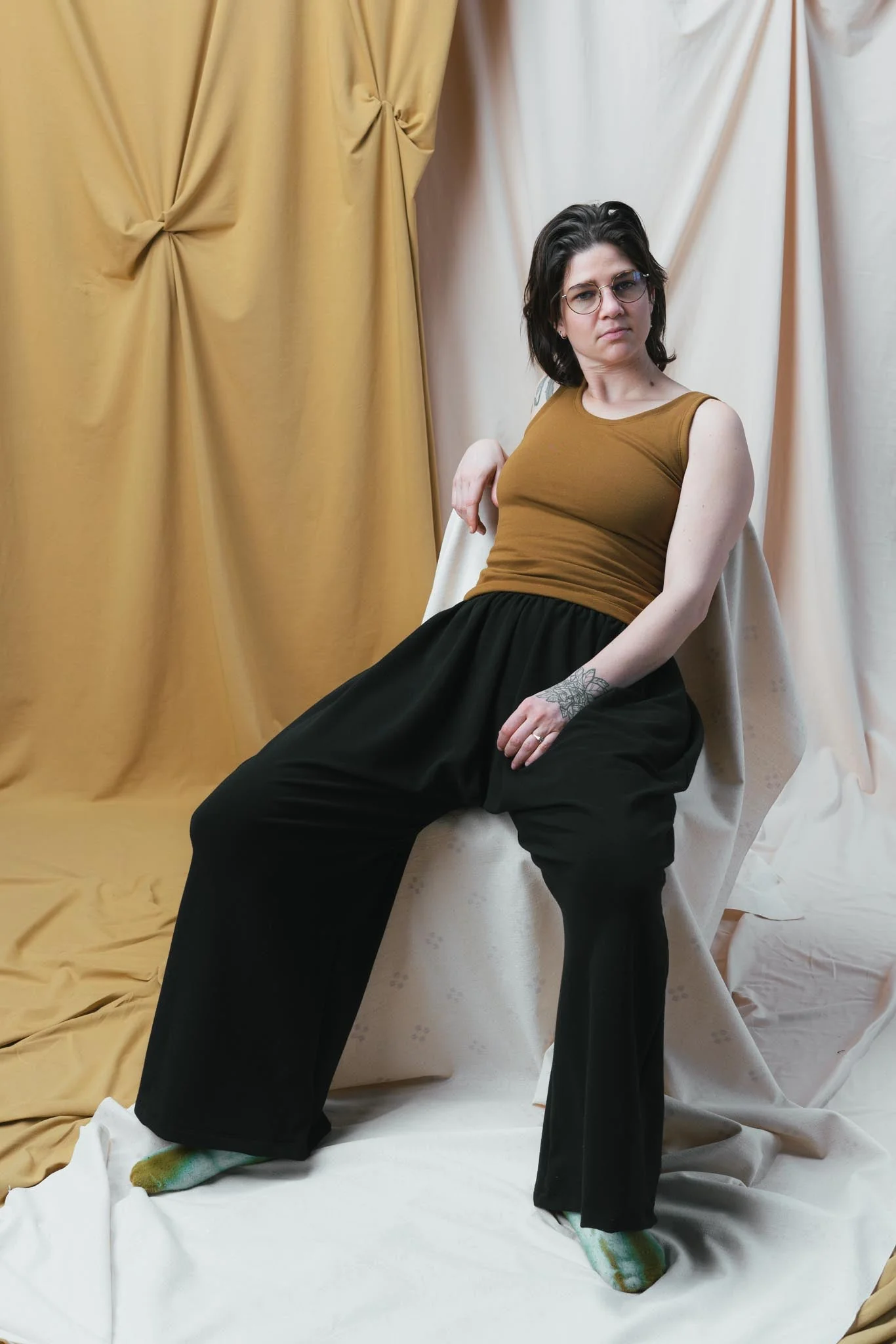 Zinat Pant in Licorice - Image 5